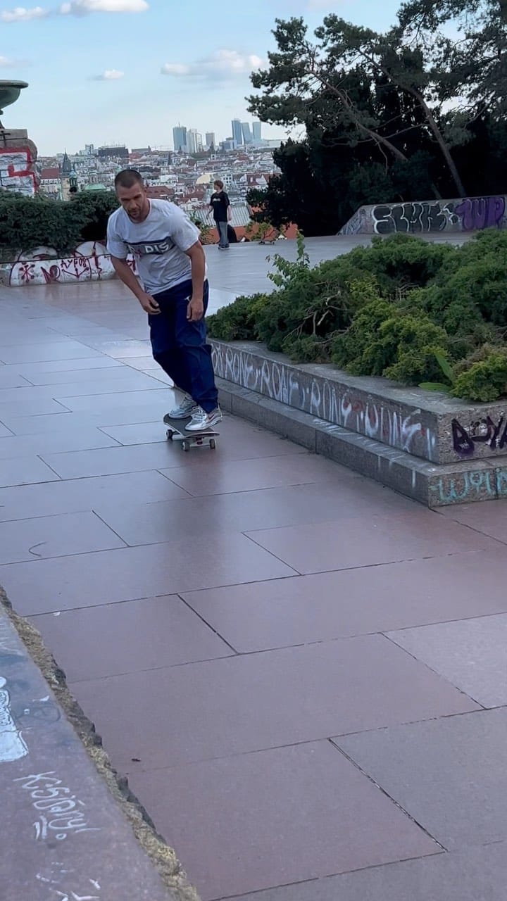 Post 4 by Tomáš Stejskal on Instagram (video)