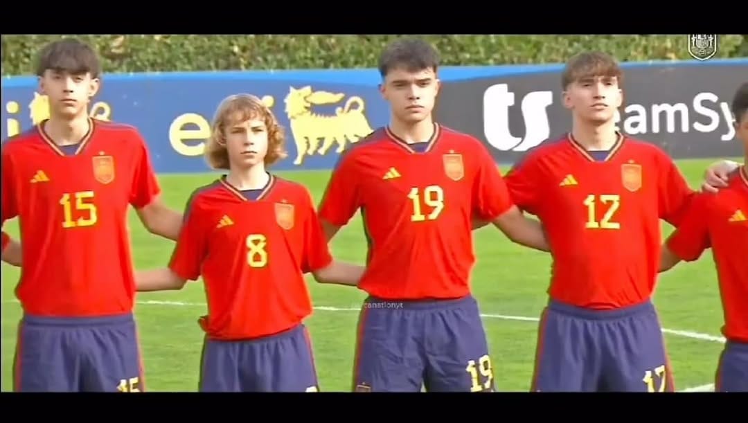 Post 10 by MICHAŁ ŻUK on Instagram (video)
