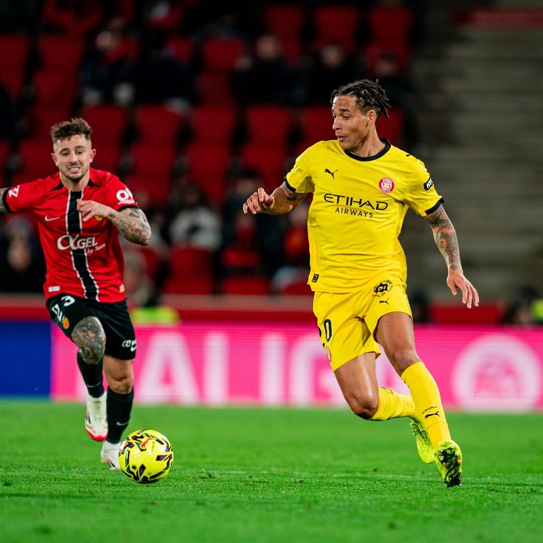 Post 2 by Axel Witsel on Instagram (image)