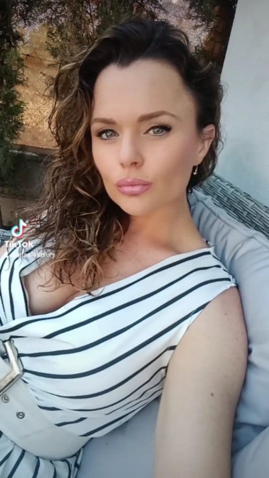 Post 10 by 𝓖𝓲𝓼𝓮𝓵𝓪 𝓡𝓸𝓶𝓮𝓻𝓸 𝓟𝓾𝓮𝓷𝓽𝓮 on Instagram (video)