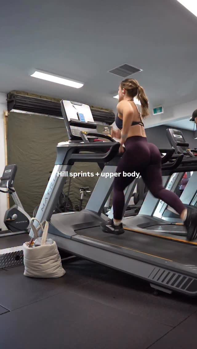 Post 1 by Lydia Doesburg on Instagram (video)