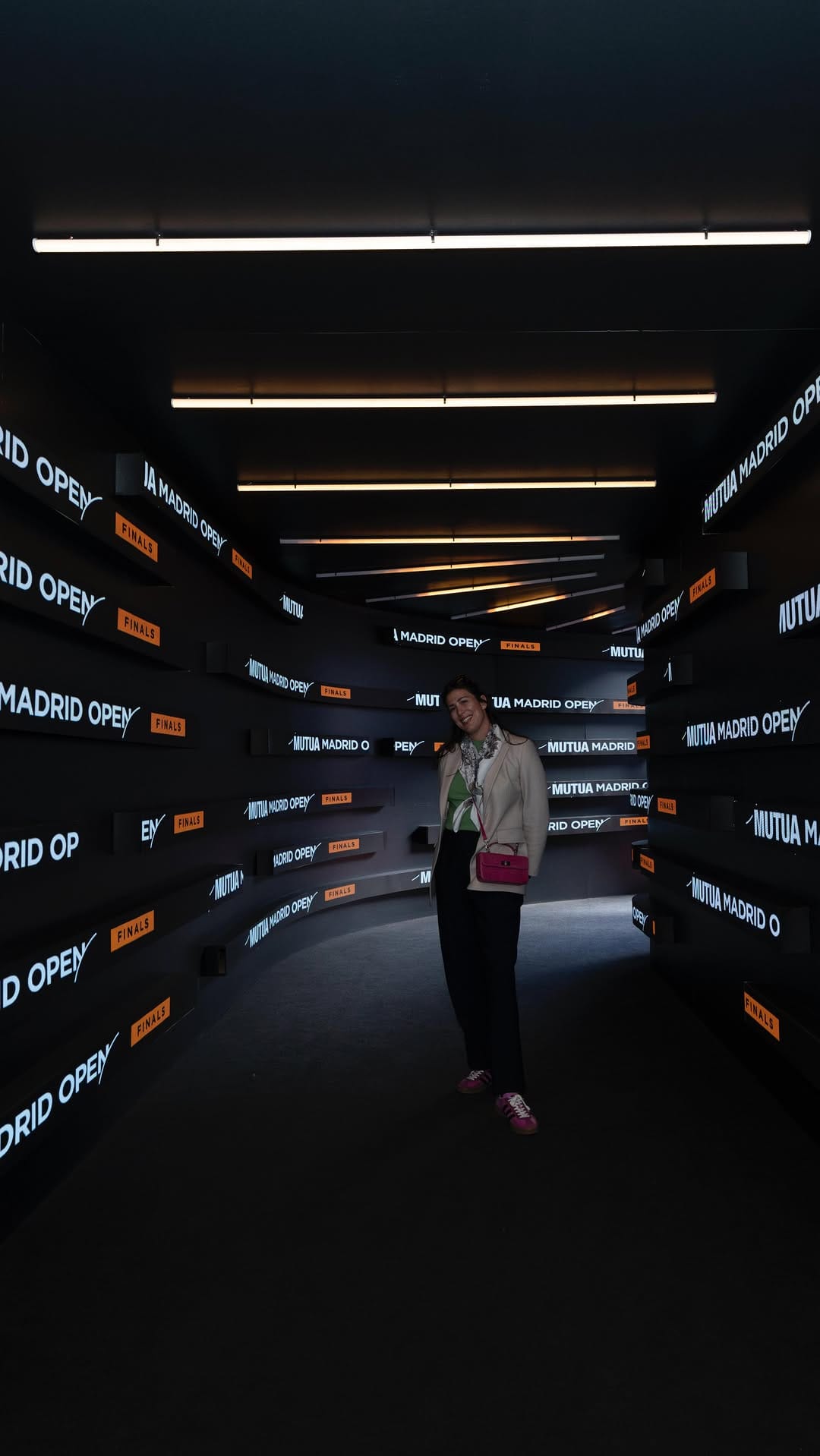 Post 4 by GАЯВIÑE МUGUЯUΖΑ on Instagram (video)