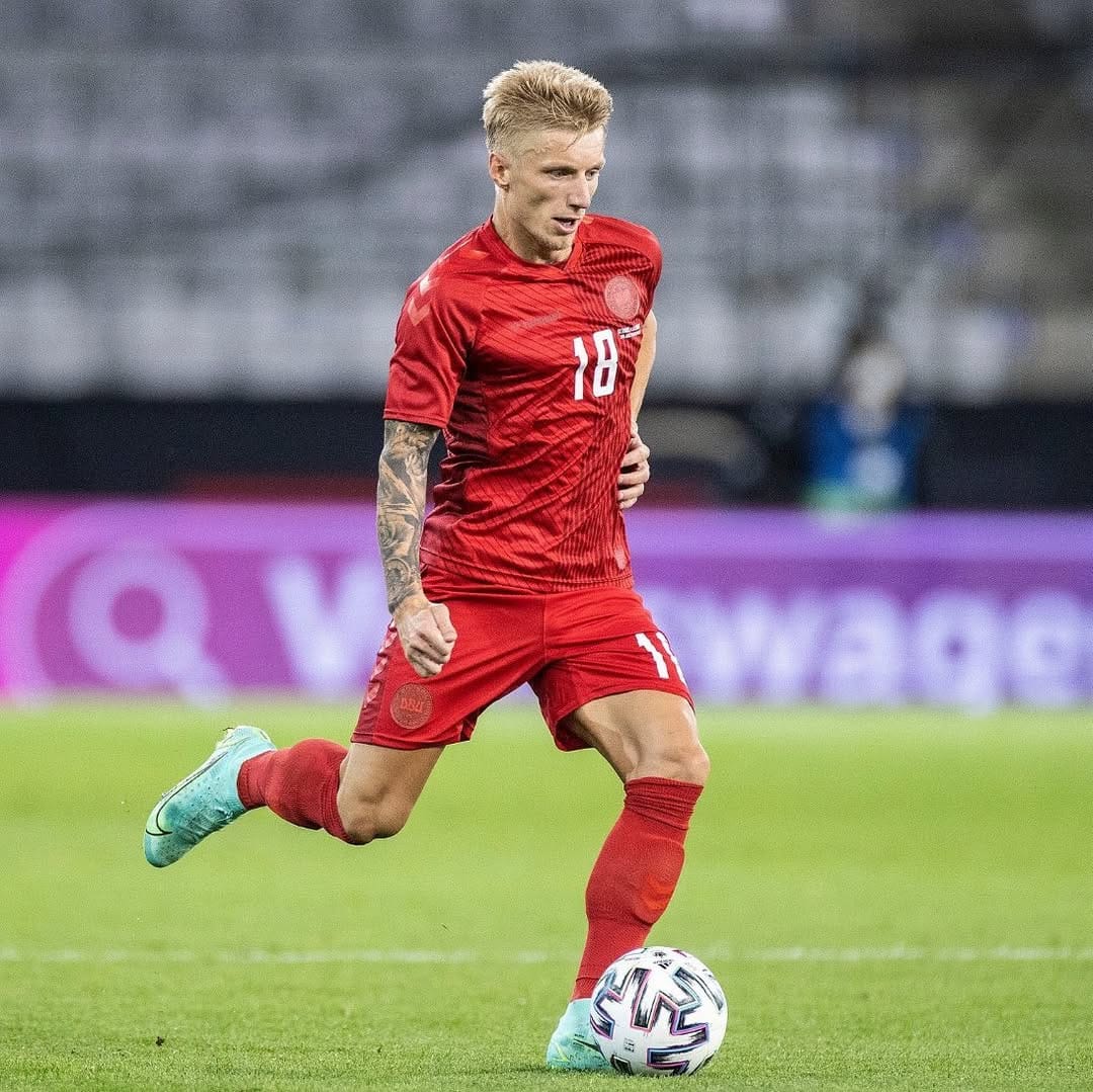 Post 10 by Daniel Wass on Instagram (image)