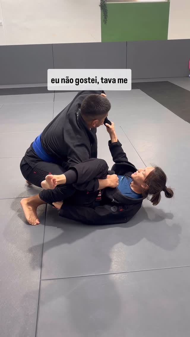 Post 6 by Gabriela Fechter on Instagram (video)