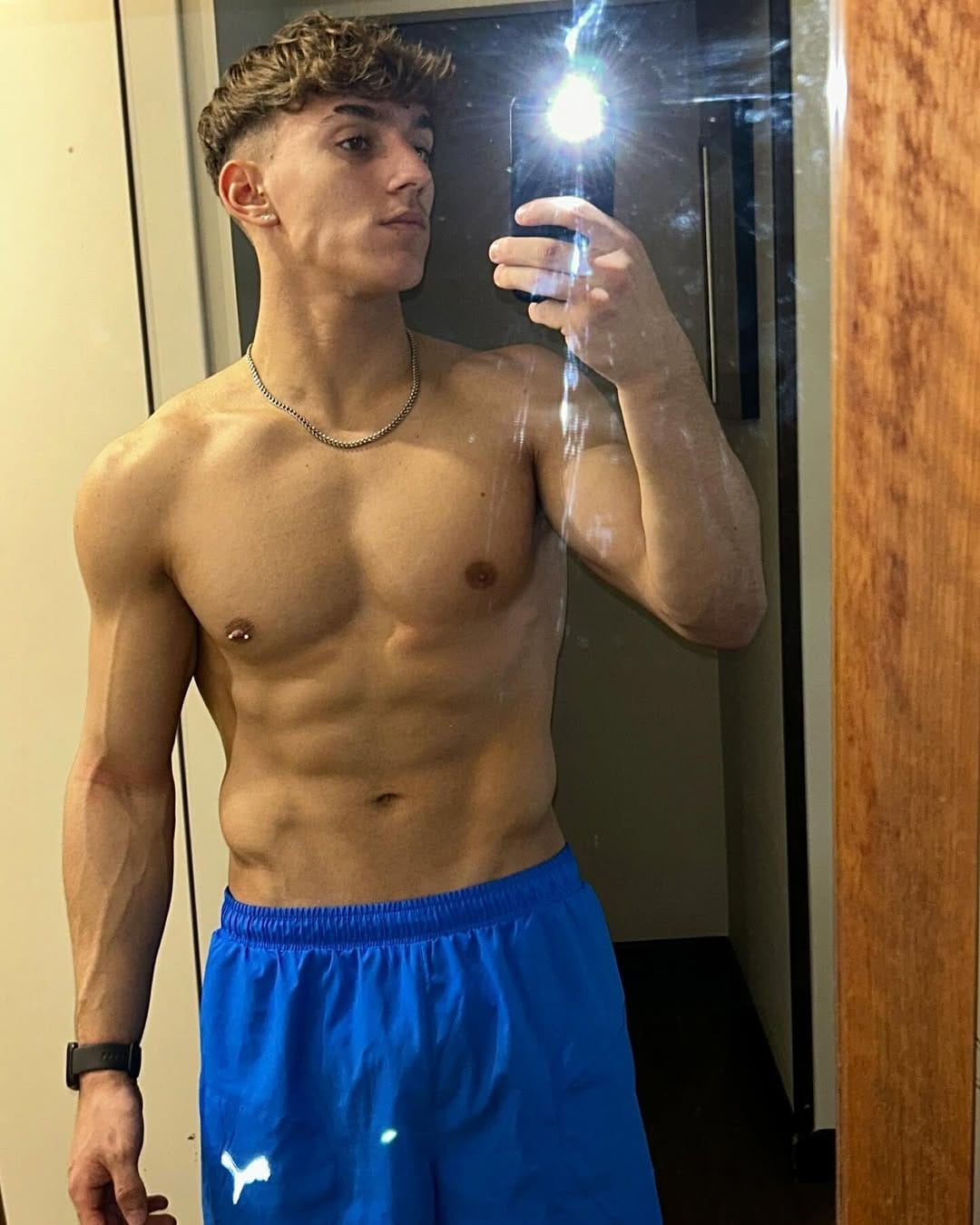 Post 8 by Mauro⚡️♒️ on Instagram (carousel)
