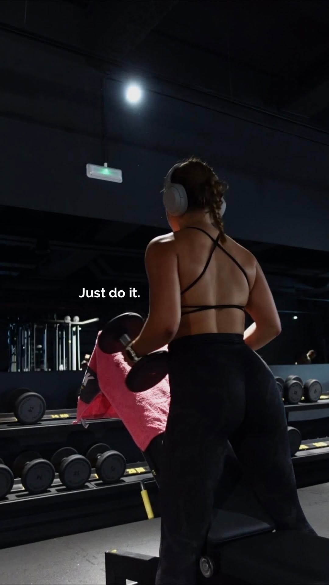 Post 10 by Mar | Entrenadora personal on Instagram (video)