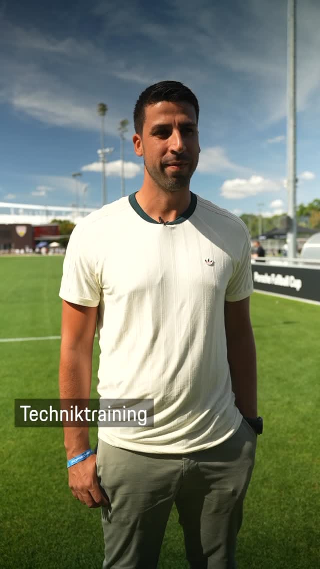 Post 8 by Sami Khedira on Instagram (video)
