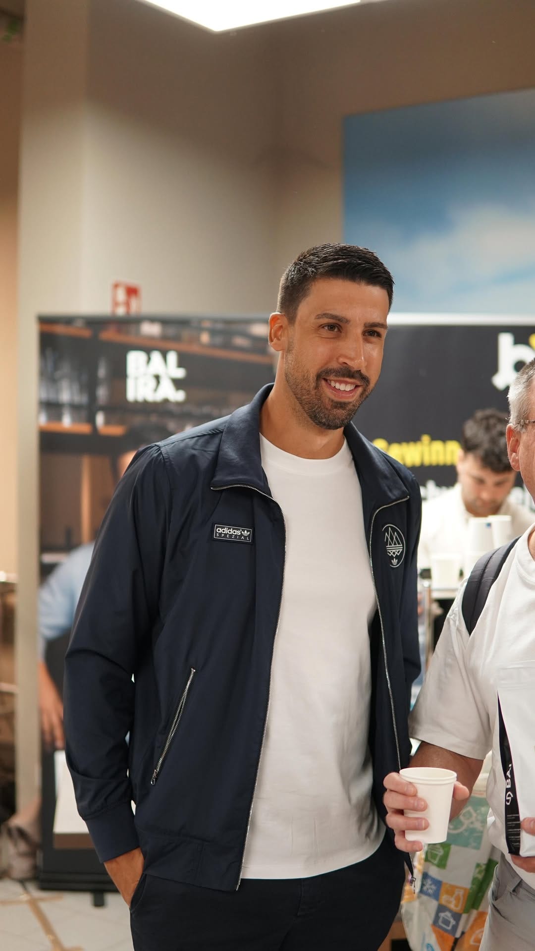 Post 9 by Sami Khedira on Instagram (video)