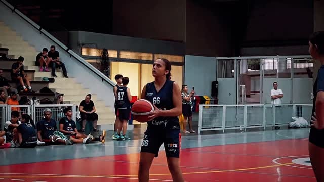 Post 2 by Ana Giulia R M on Instagram (video)
