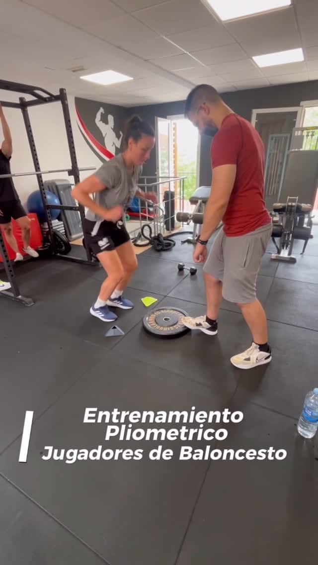 Post 10 by Pau Sintes Barceló | Entrenador Online Baloncesto | Fitness on Instagram (video)