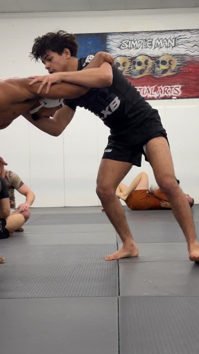 Post 7 by JRO on Instagram (video)