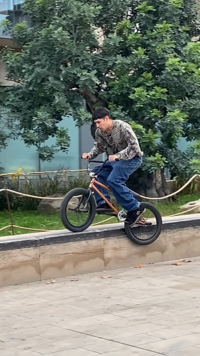 Post 8 by Lucas Nahuel on Instagram (video)