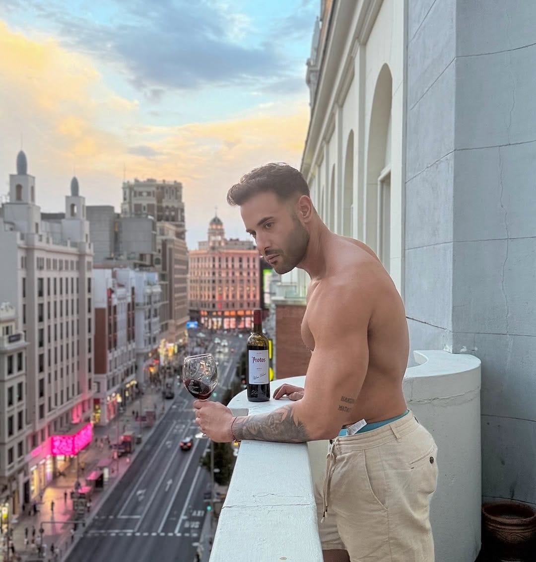 Post 3 by Daniel Delgado Fuentes on Instagram (image)