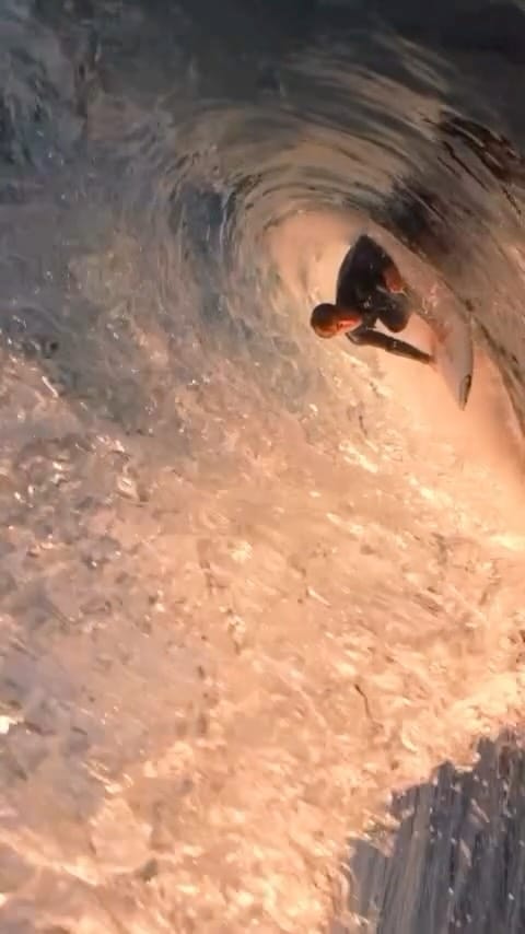 Post 4 by Alejo Valido on Instagram (video)