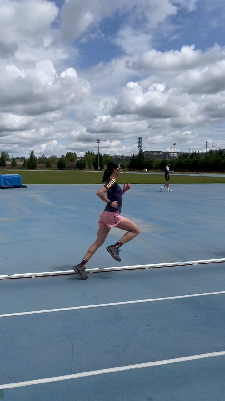 Post 2 by Nuria Lugueros on Instagram (video)