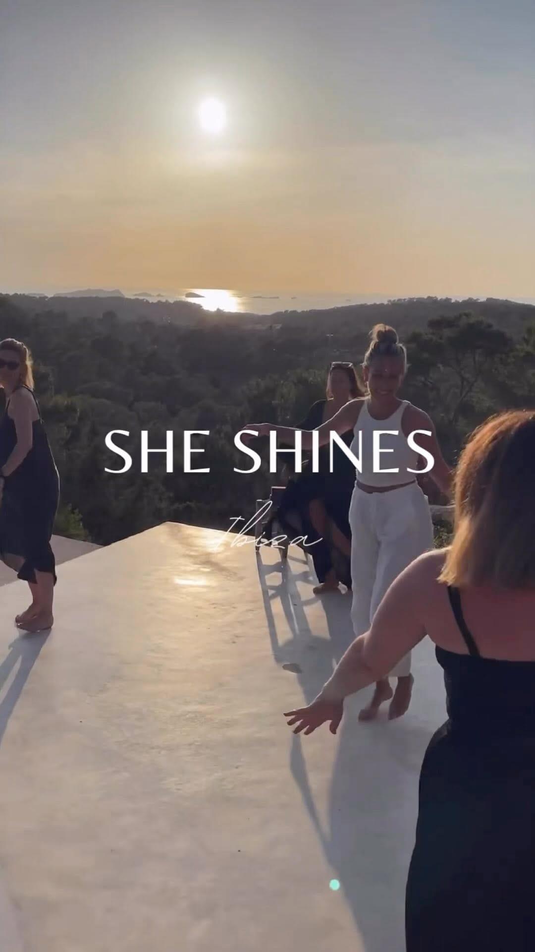 Post 10 by Anke Graewer  |  Shine-Yoga Retreats on Instagram (video)