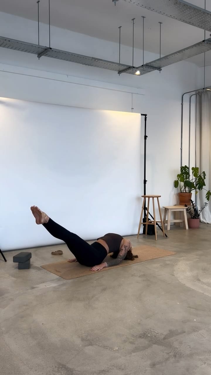 Post 6 by Yoga By Emily || Southsea on Instagram (video)