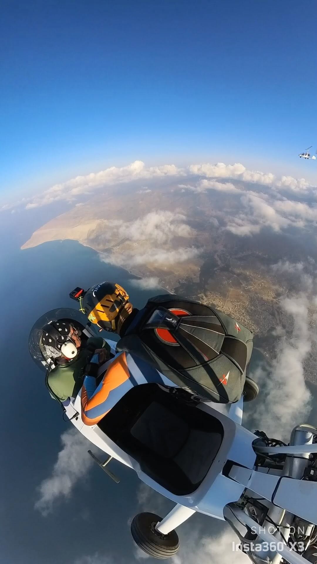 Post 9 by César Canudas on Instagram (video)