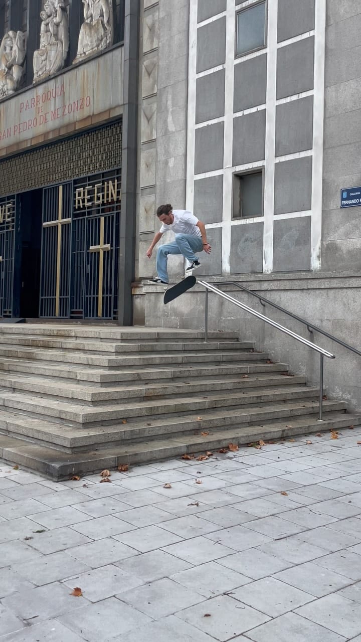Post 5 by Marco Rey on Instagram (video)