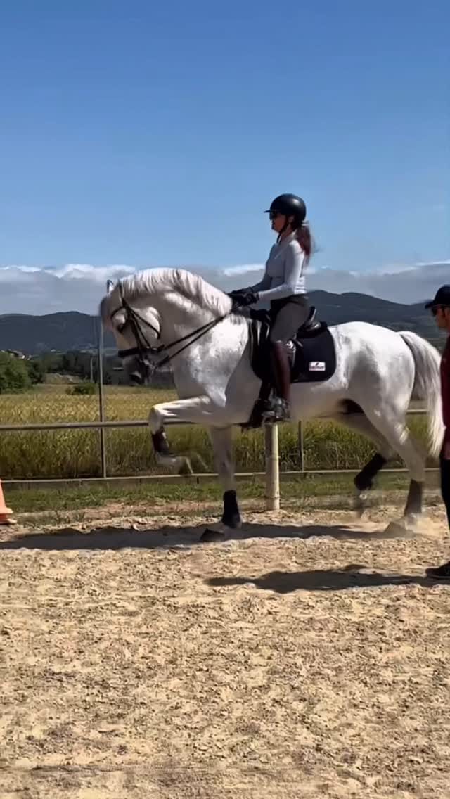 Post 2 by Jacobo Martinez on Instagram (video)