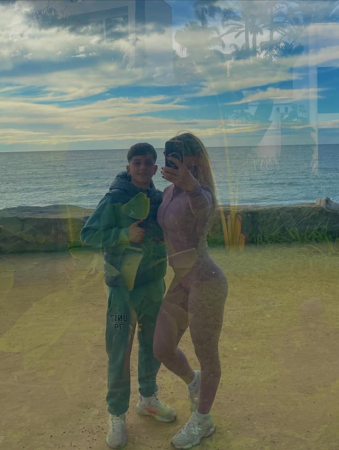 Post 3 by Alexandra Ojog ( Personal Trainer) on Instagram (carousel)