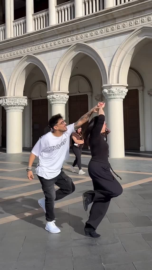 Post 8 by Sandy Tabacinic on Instagram (video)