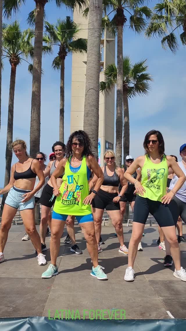 Post 10 by Angeles Castelldefels Zumba on Instagram (video)