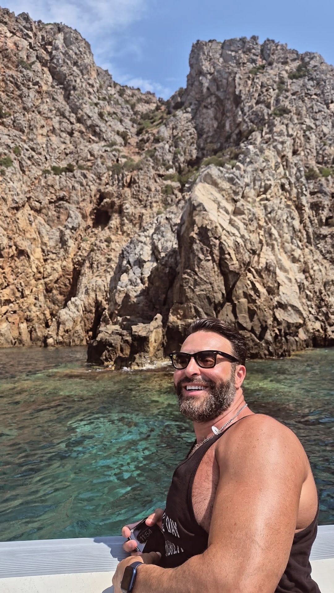 Post 7 by Francisco Leon on Instagram (video)
