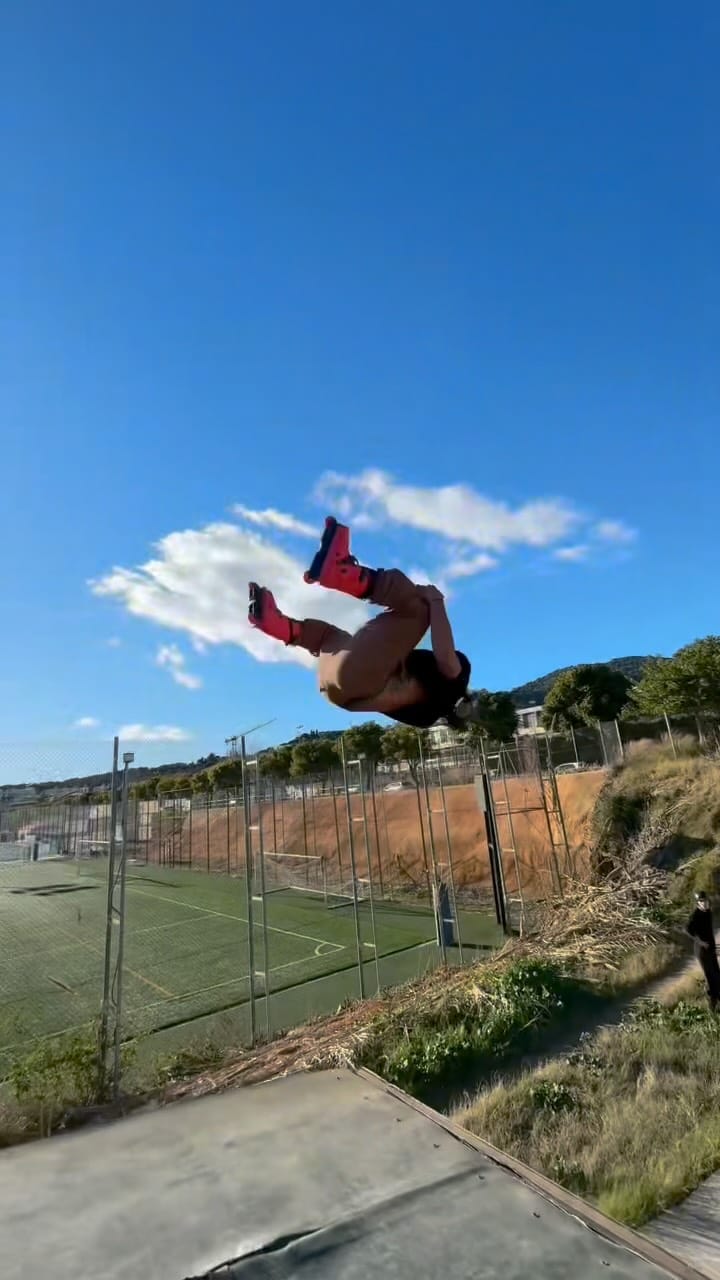 Post 2 by Elputoweasel on Instagram (video)