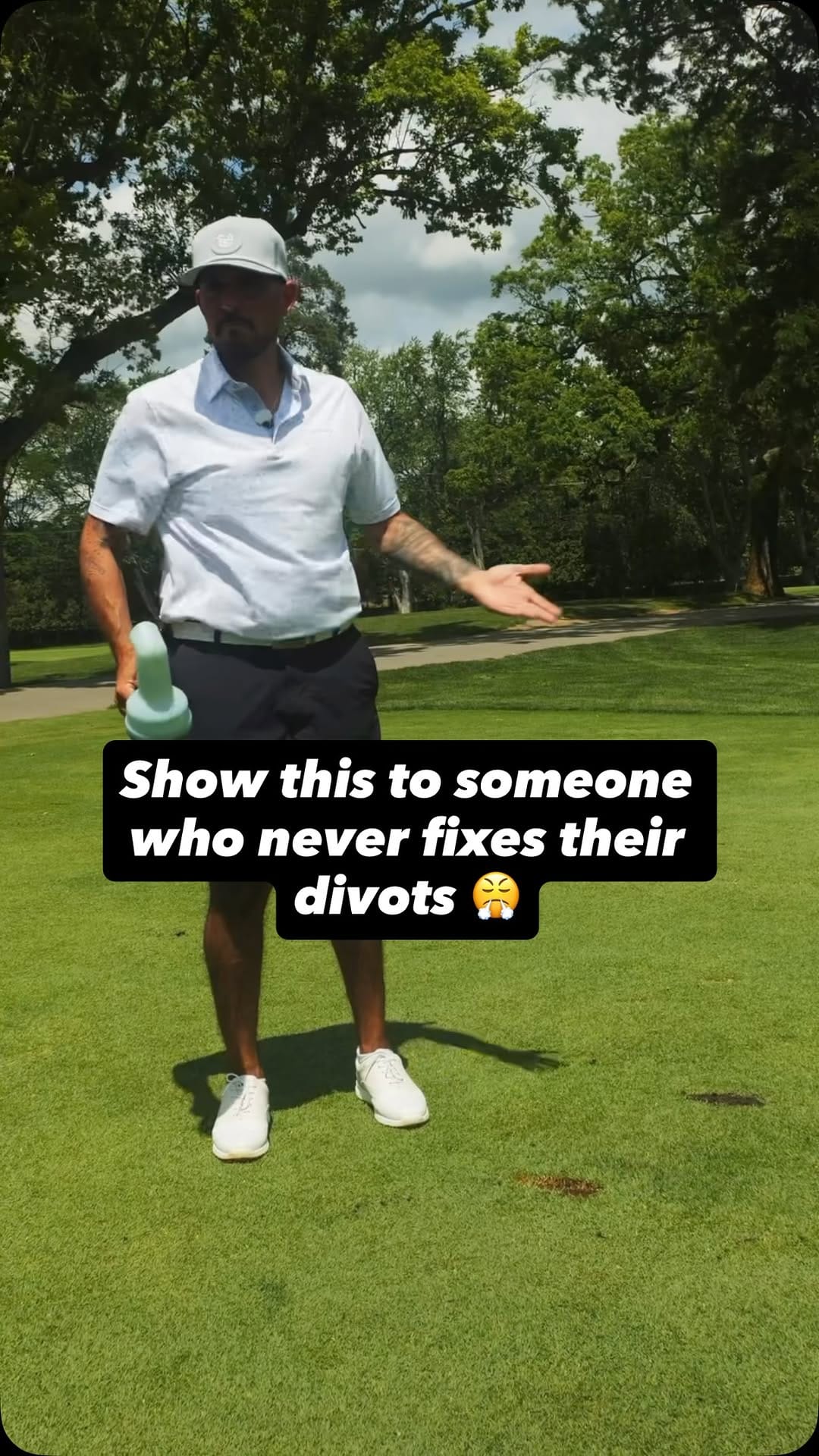 Post 1 by The Random Single on Instagram (video)