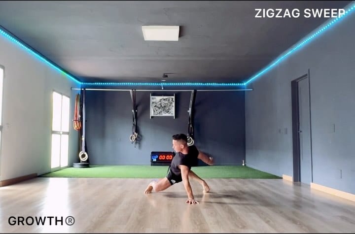 Post 9 by Israel Mallebré on Instagram (video)