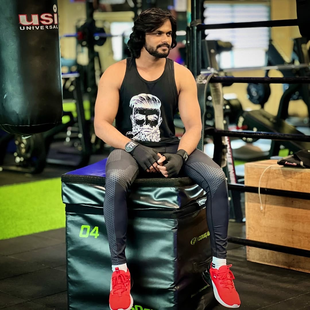 Post 9 by Dr. Anand Jaiswal | Fitness & Skin Expert on Instagram (image)