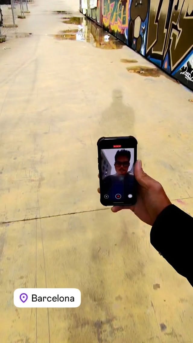 Post 4 by R O N 🔱 T O R R E S on Instagram (video)