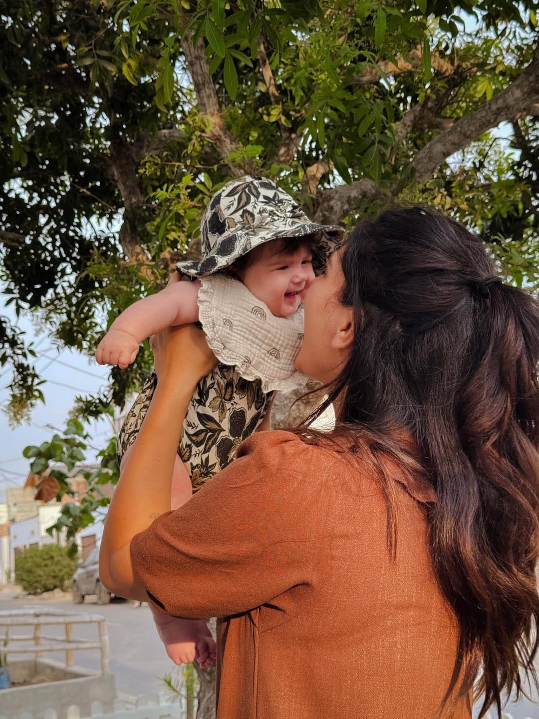 Post 2 by ALE BONELLI on Instagram (image)