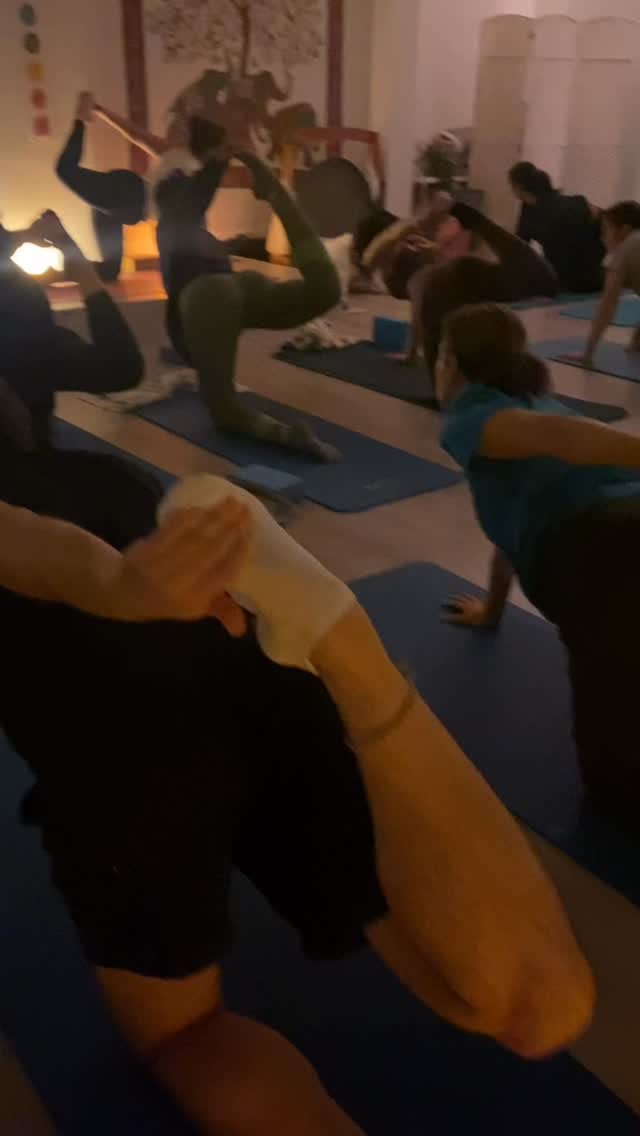 Post 3 by Espacio Kendra 🪷 Kundalini•Tantra•Meditación•Terapias holísticas on Instagram (video)