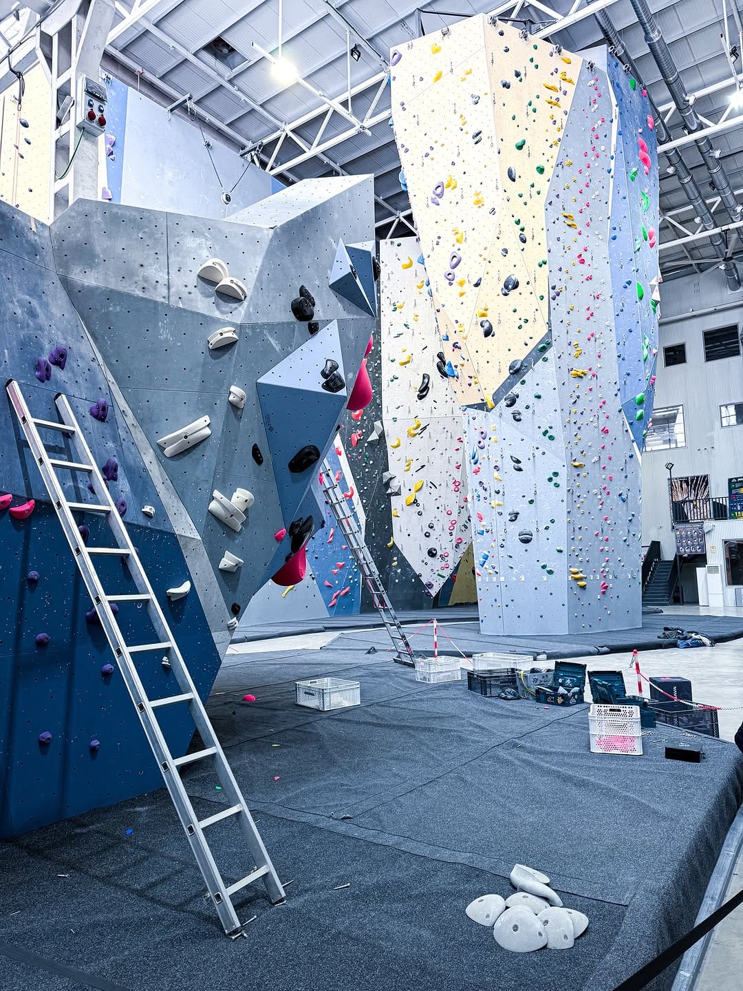 Post 4 by Sharma Climbing Madrid on Instagram (carousel)