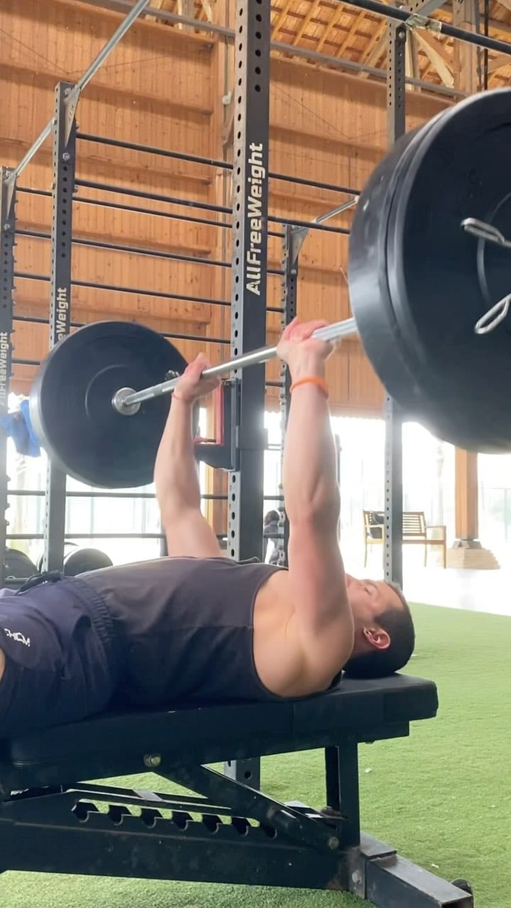Post 9 by Calistenia & Fitness on Instagram (video)
