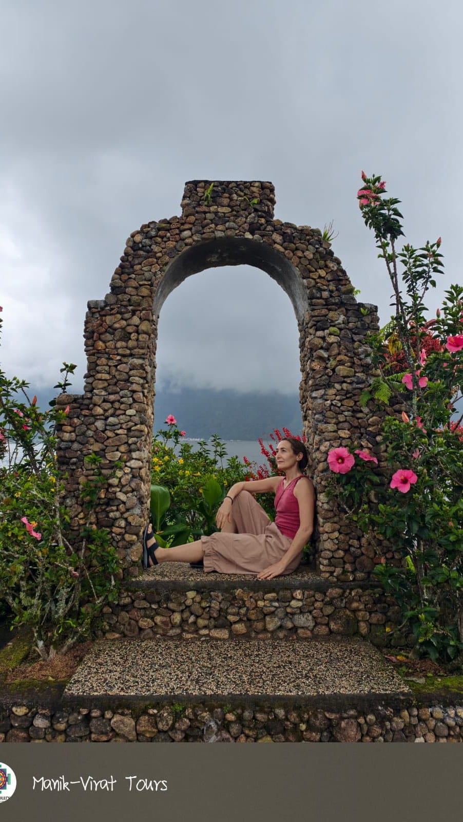 Post 5 by Escuela Española de Yoga Prana on Instagram (video)