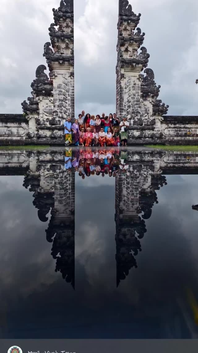 Post 7 by Escuela Española de Yoga Prana on Instagram (video)