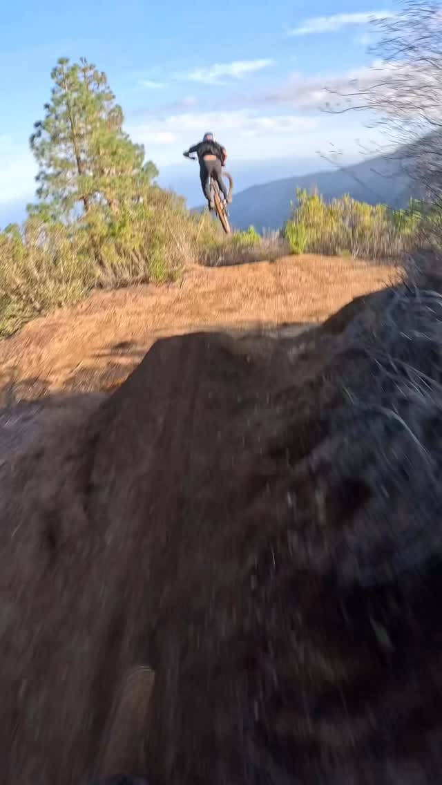 Post 6 by ALEX MARIN on Instagram (video)