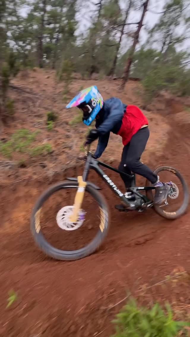 Post 7 by ALEX MARIN on Instagram (video)
