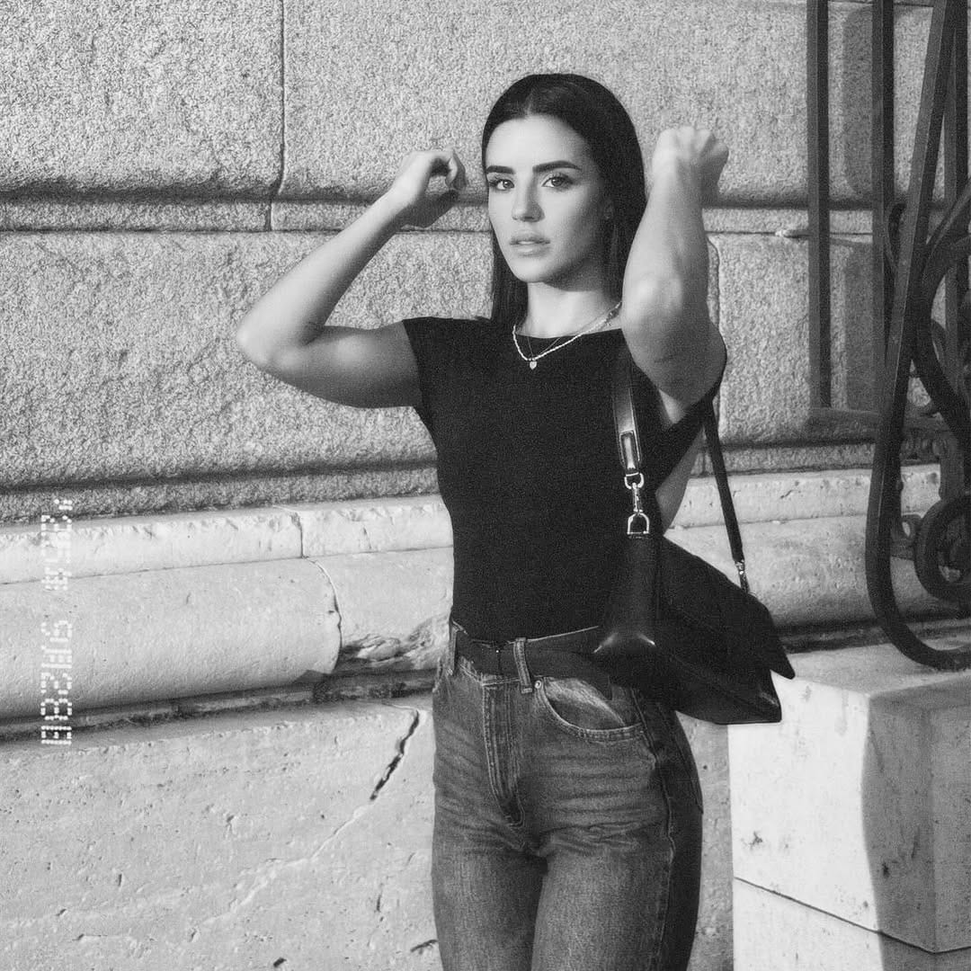 Post 10 by NEREA on Instagram (image)