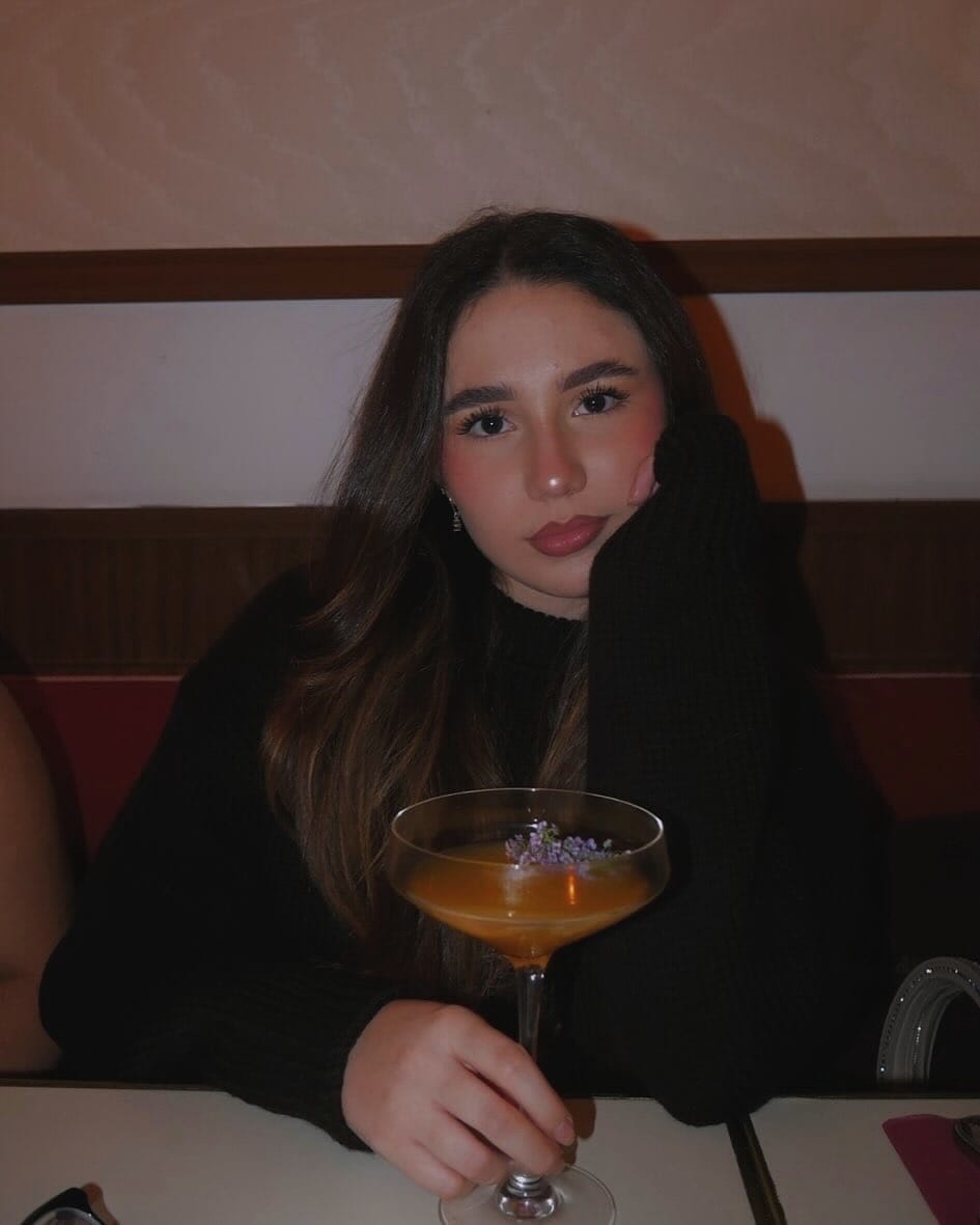 Post 9 by 𝒀 𝐀 𝐒 𝐌 𝐈 𝐍 𝐄 on Instagram (carousel)