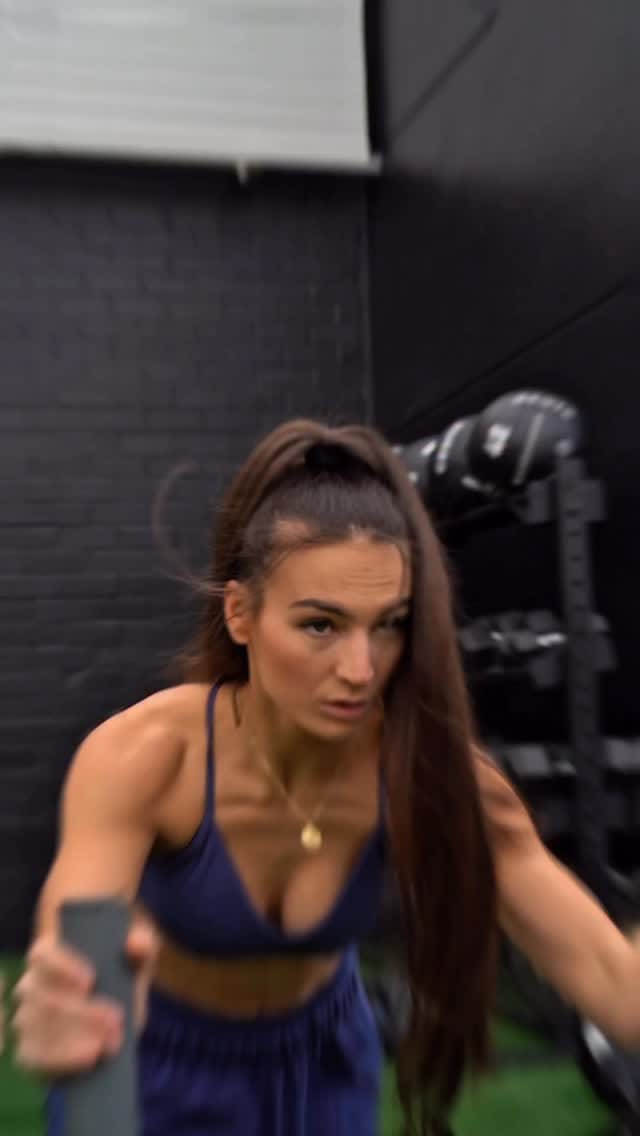 Post 3 by ℂ𝕙𝕝𝕠 on Instagram (video)
