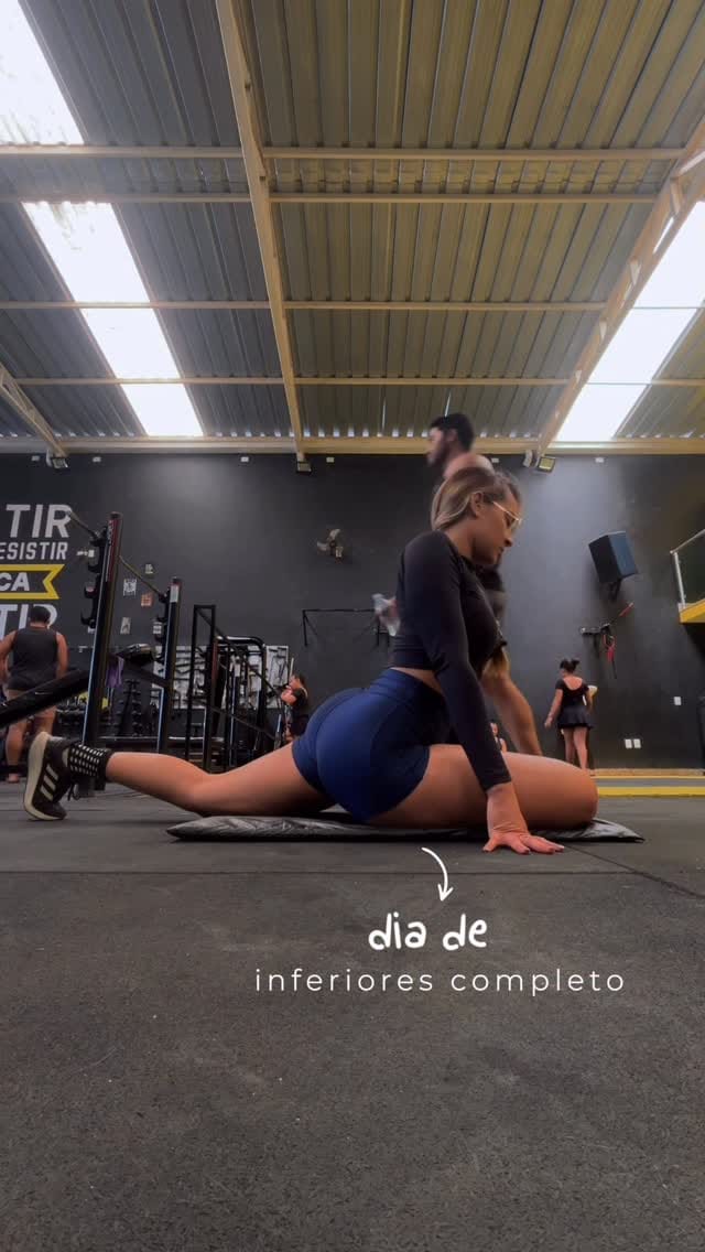 Post 10 by VITORIA DIAS 🌻 | UGC CREATOR on Instagram (video)