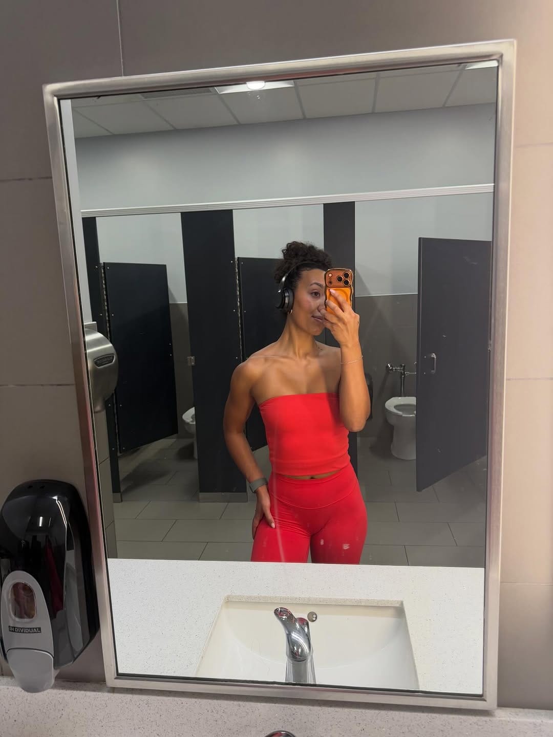Post 7 by Zoe Brenn - Denver Singer Songwriter + Fitness Influencer on Instagram (carousel)