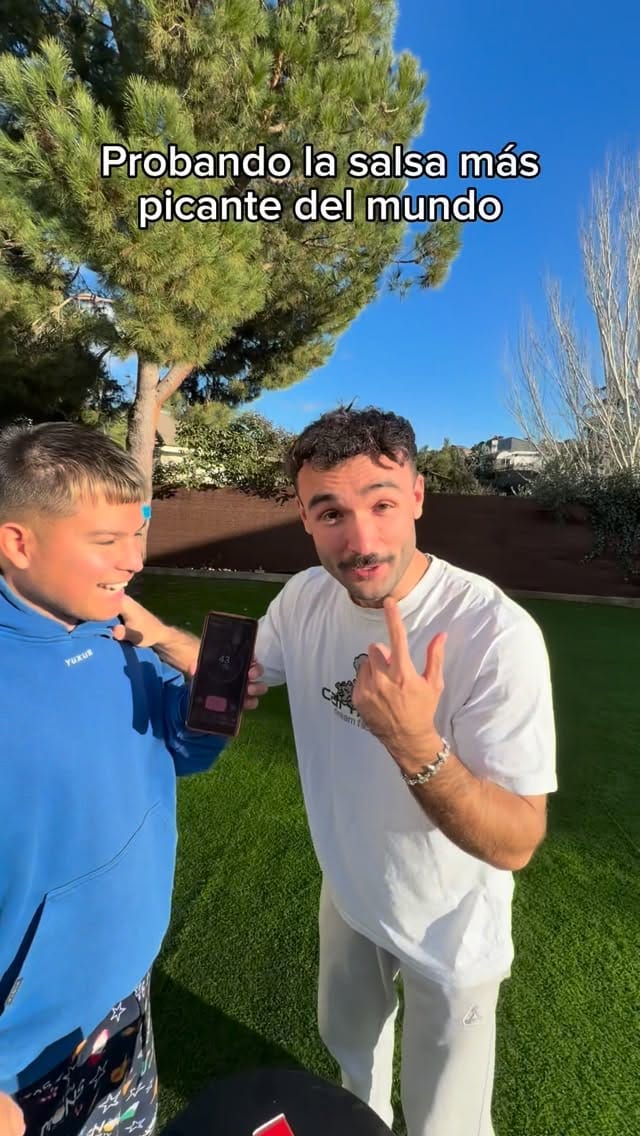 Post 4 by M E R I D A 🦈 on Instagram (video)