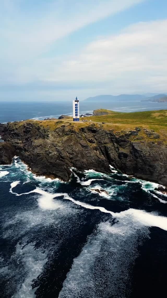 Post 1 by ＬΛＯＬΛ  ＳＵＲＦ ＣΛＭＰ on Instagram (video)