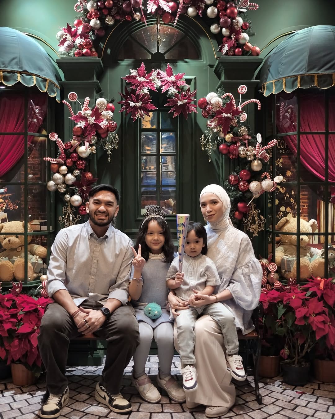 Post 4 by Maulana Suryanshah Putra on Instagram (image)