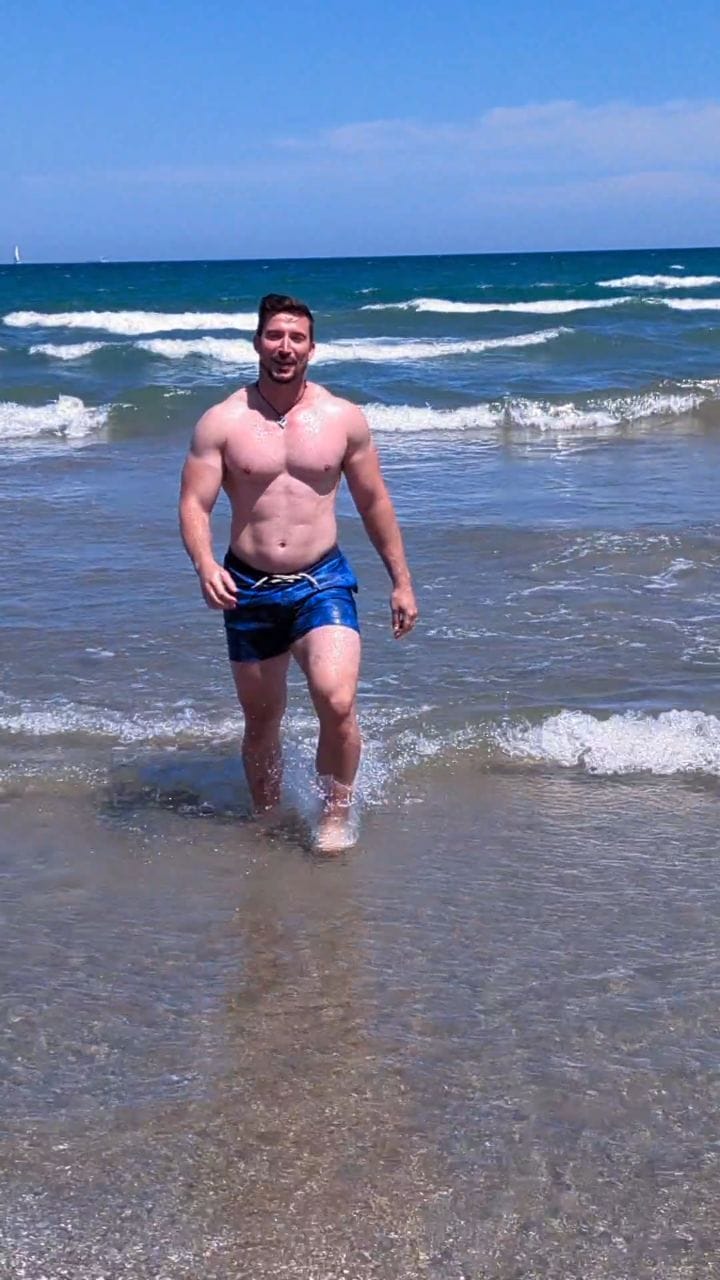 Post 5 by William Petrongari™ on Instagram (video)